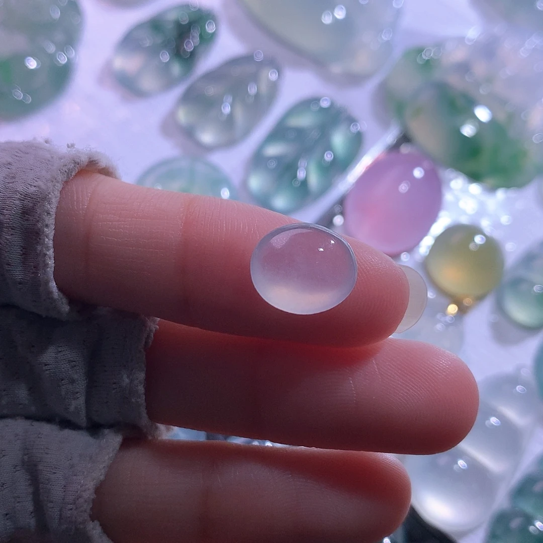翡翠未镶嵌颈饰蛋面