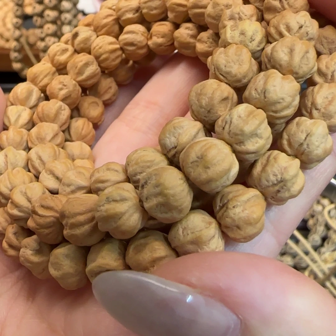 满***。吊坠柏香籽/百香籽