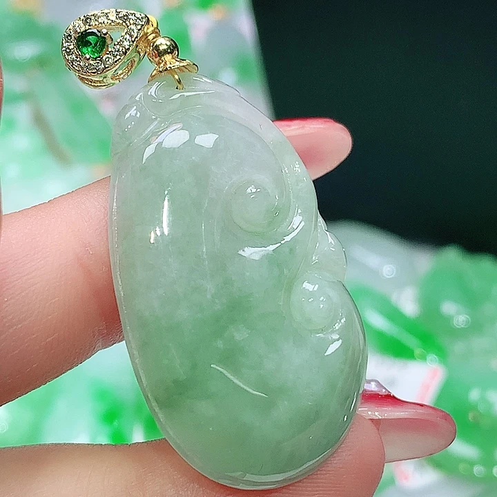 翡翠未镶嵌颈饰翡翠