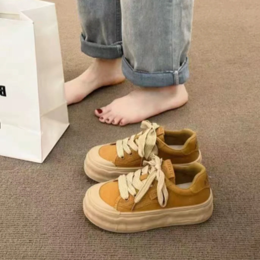 非直播间女士板鞋舒适中口春季夏季透气时尚松糕