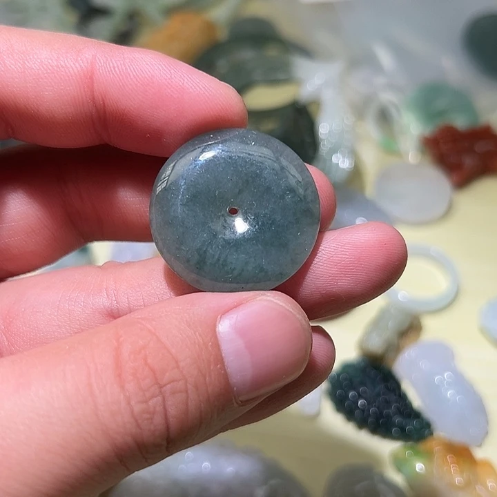 翡翠未镶嵌颈饰121