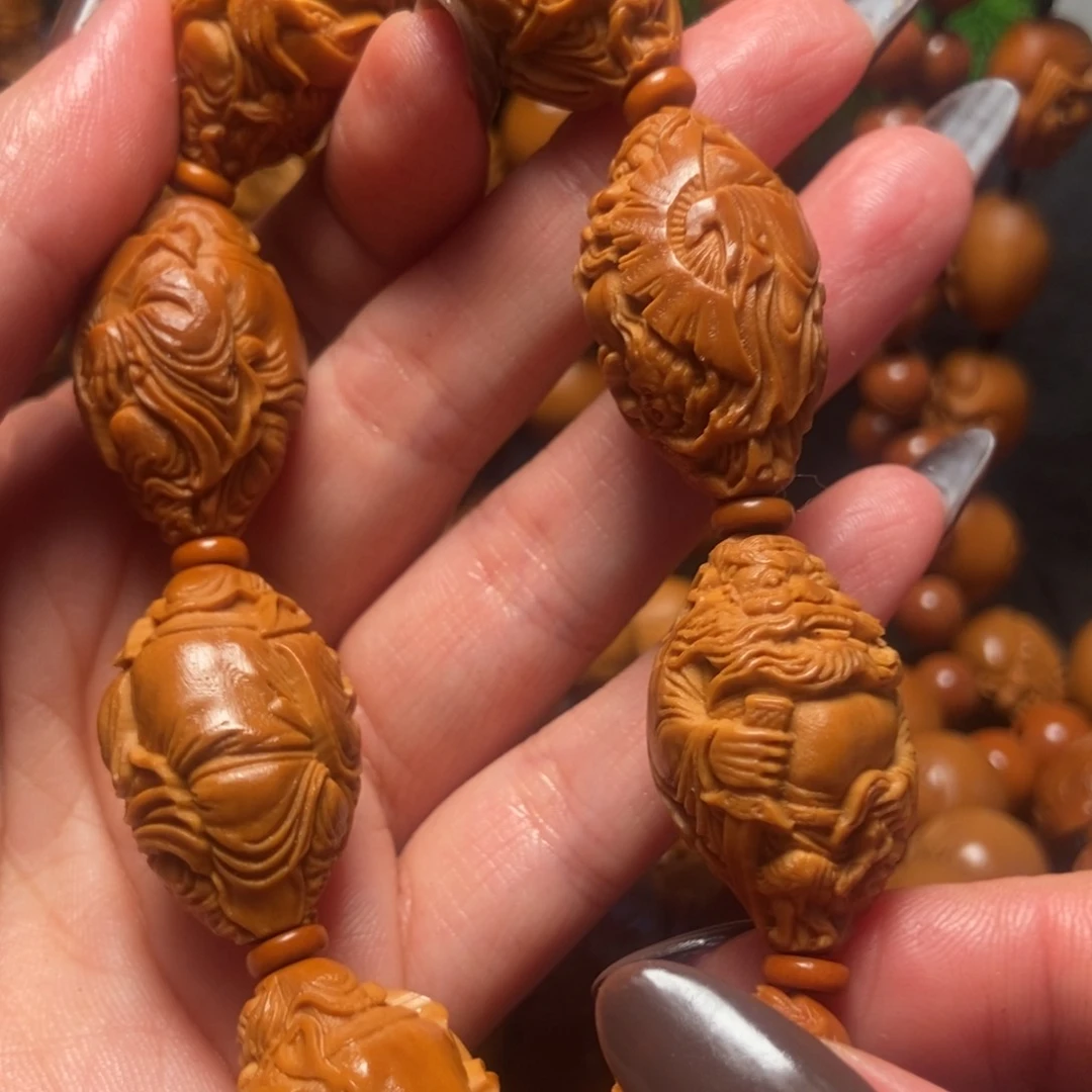 橄榄核吊坠站立钟馗