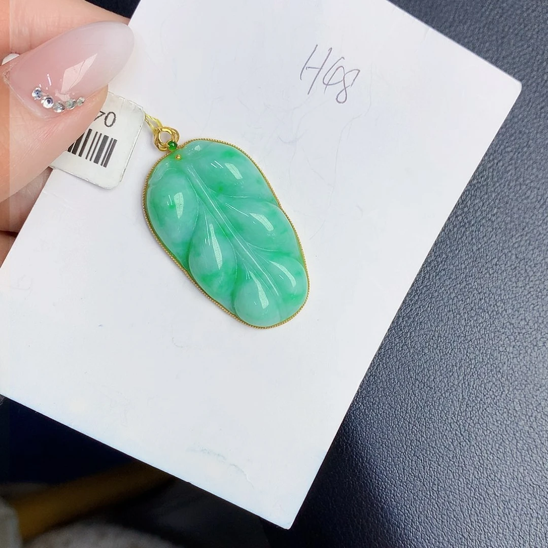 【闪购商品】翡翠颈饰未镶嵌0000000000