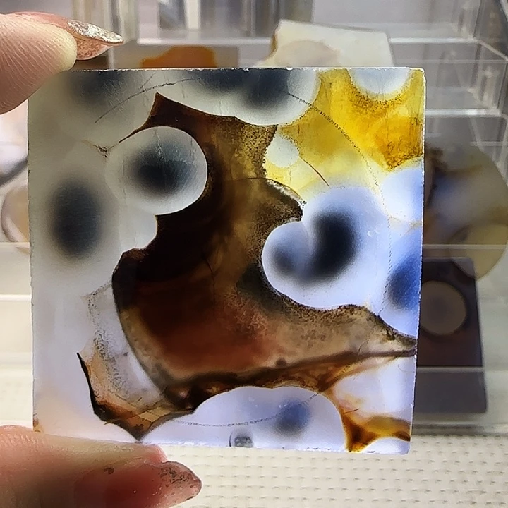 玛瑙/玉髓未镶嵌珠宝奇石