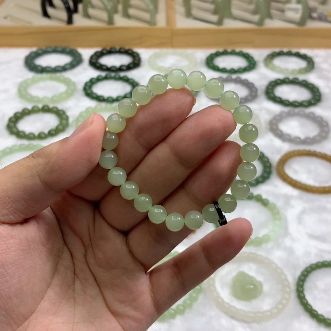未镶嵌手串和田玉（冰晴水7.8）