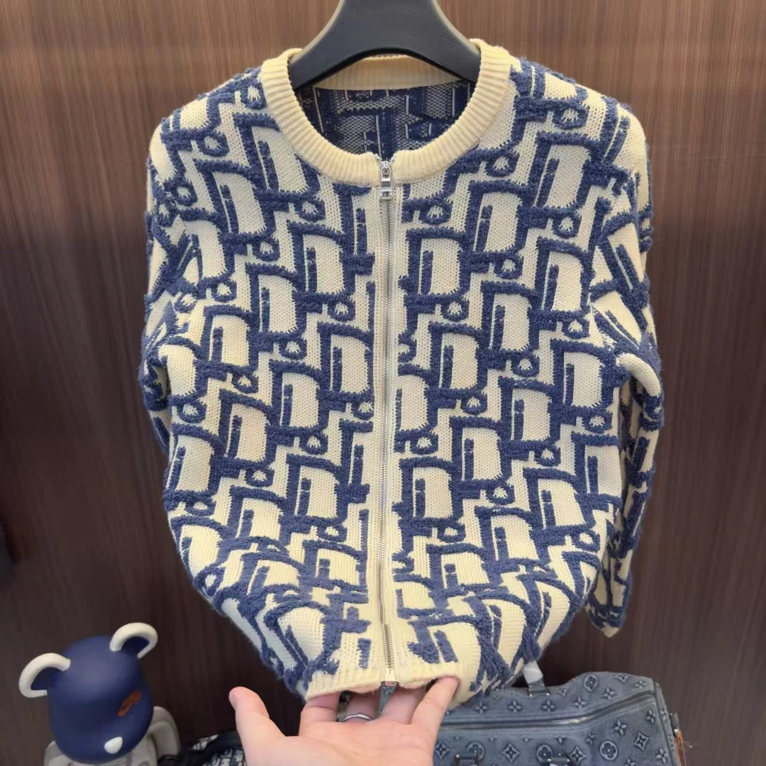 2025新款秋冬高端针织提花黑色立领套头男士轻奢加厚保暖