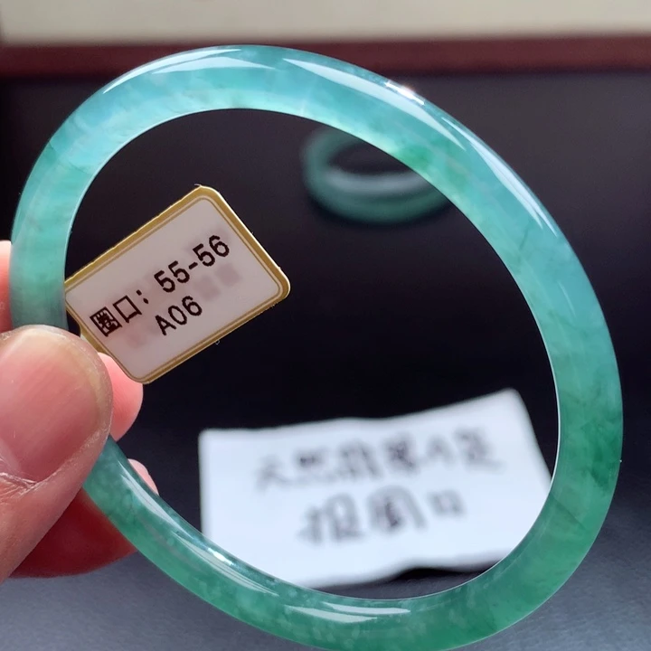 翡翠未镶嵌手镯翡翠手镯60