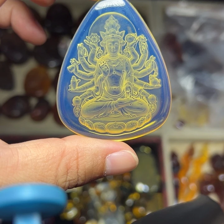 琥珀颈饰未镶嵌琥珀吊坠