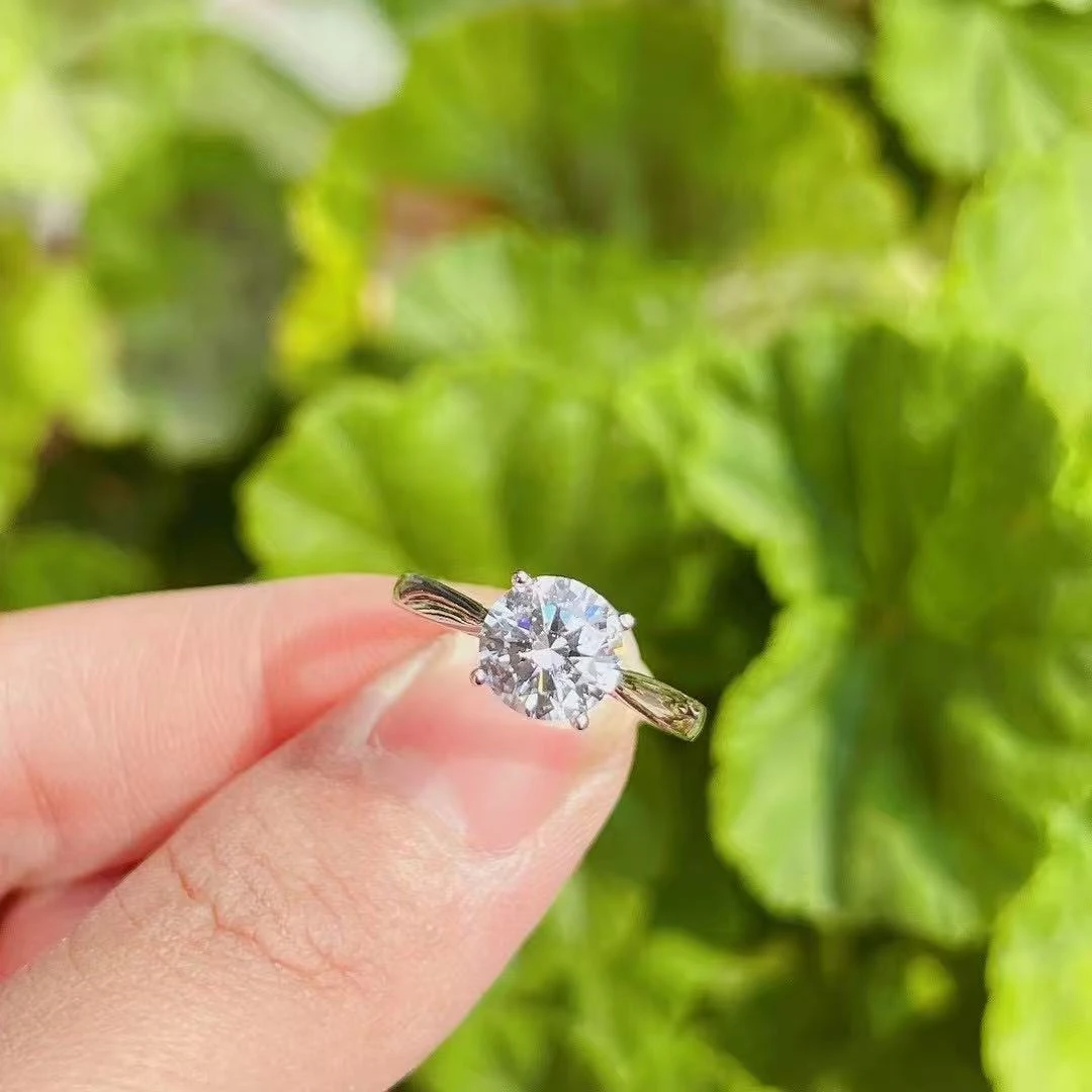 中非轻奢  经典四爪女戒  1 ct  高端轻奢定制