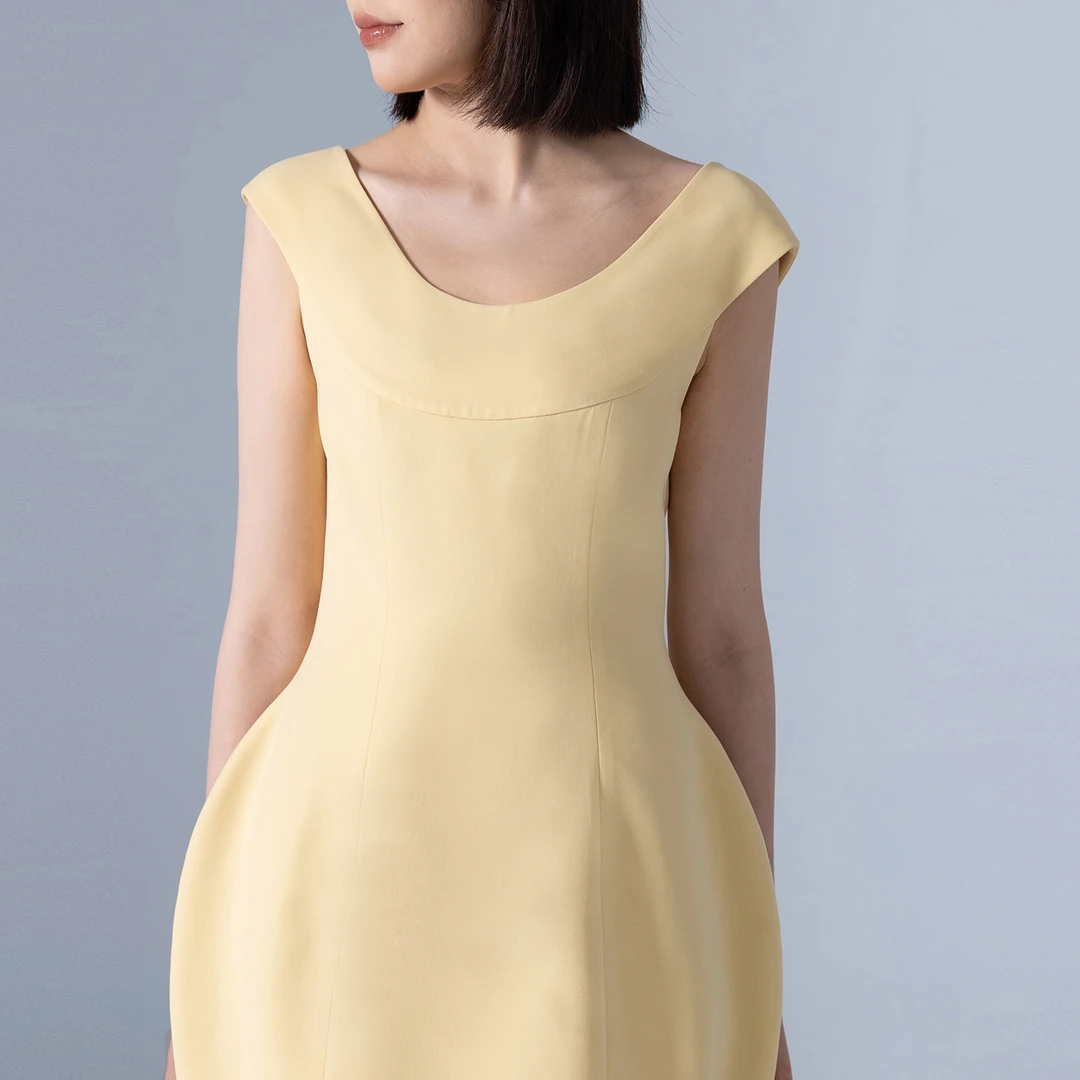 CBZIZI原创设计圆领无袖轻映花束裙女2025夏季新款显瘦气质连衣裙