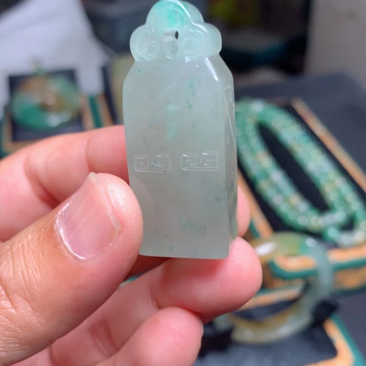 石英质玉未镶嵌吊坠(不含链)