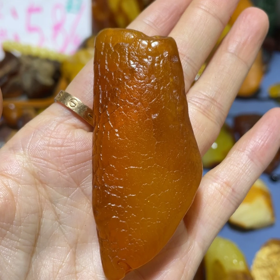 定制琥珀未镶嵌原石