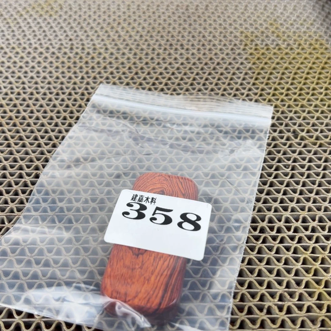 黄***板木木料一物一拍木料