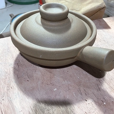 微瑕，明火，口径20，高7带盖，变形