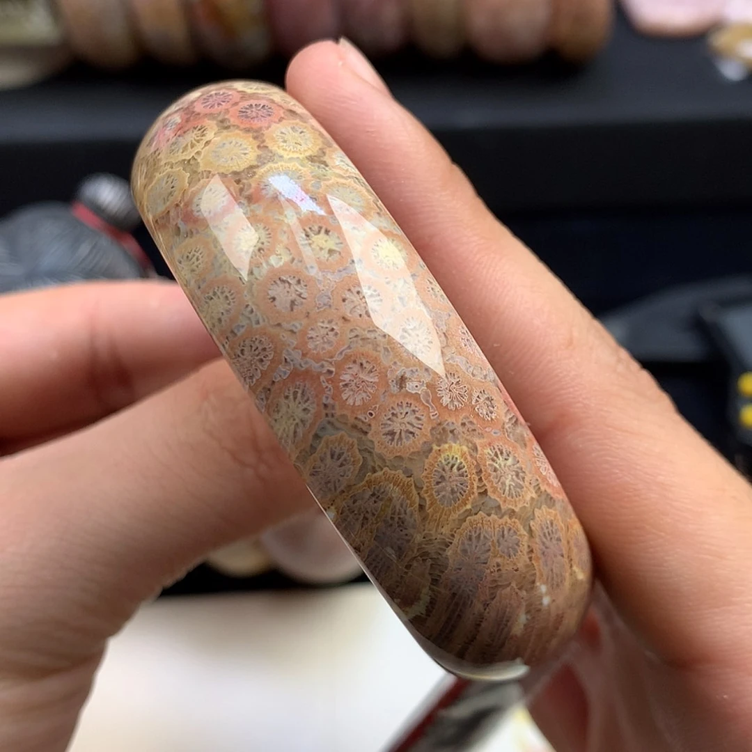 【闪购商品】颈饰未镶嵌硅化珊瑚（珊瑚玉）44号56.7圈红彩柠檬