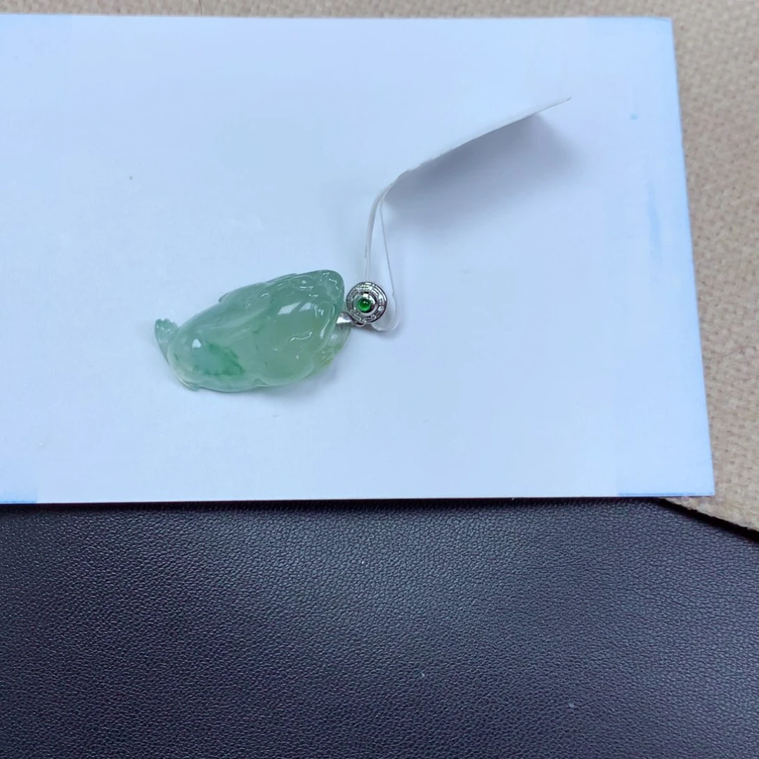 翡翠未镶嵌颈饰缅甸翡翠