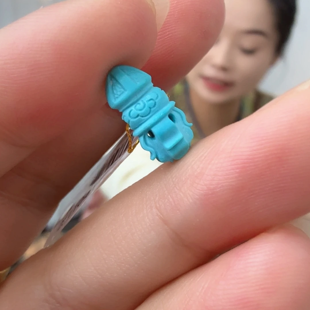 绿松石未镶嵌挂件