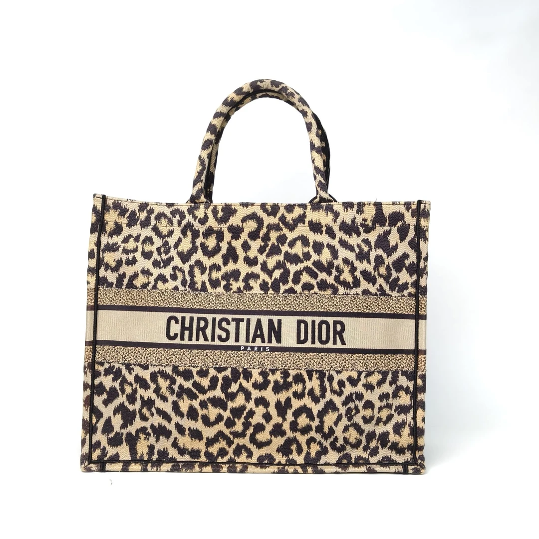 95新 DIOR/迪奥 【lu】Book Tote 大号 42 单肩包2021 P245723197