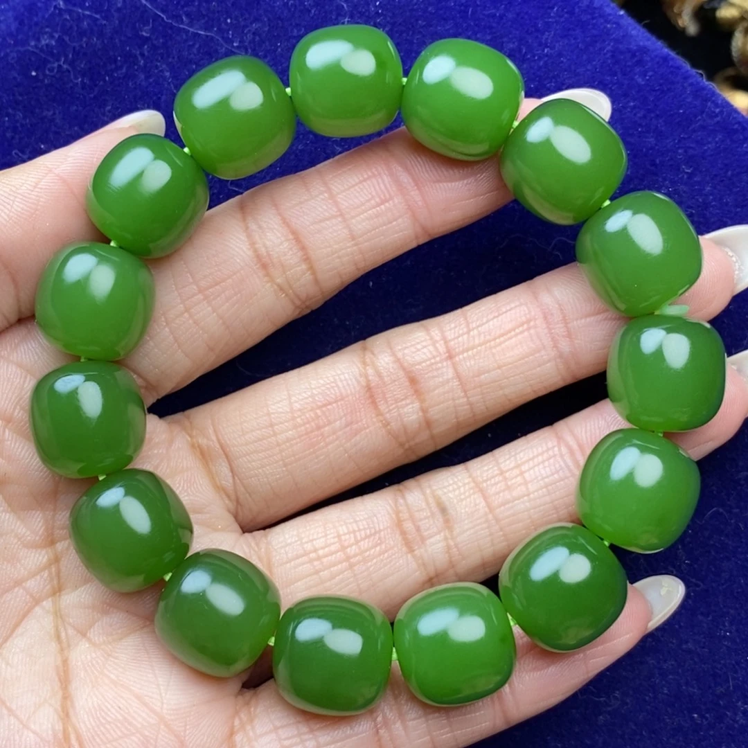 暖***笑和田玉未镶嵌手串