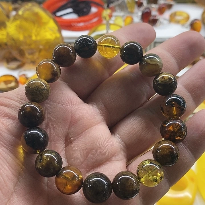 琥珀裸石未镶嵌手串