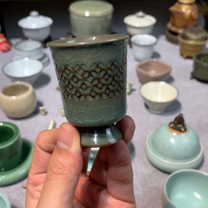 龙泉青瓷铁胎粉青釉