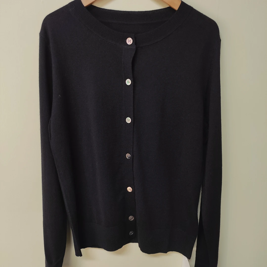 黑色25年早春新款纯色开衫针织衫  (81108）【093】