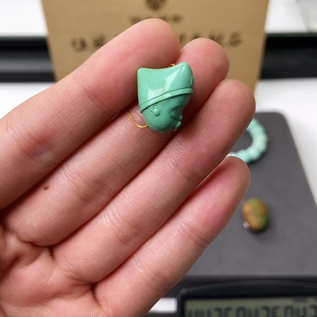 绿松石未镶嵌珠宝奇石