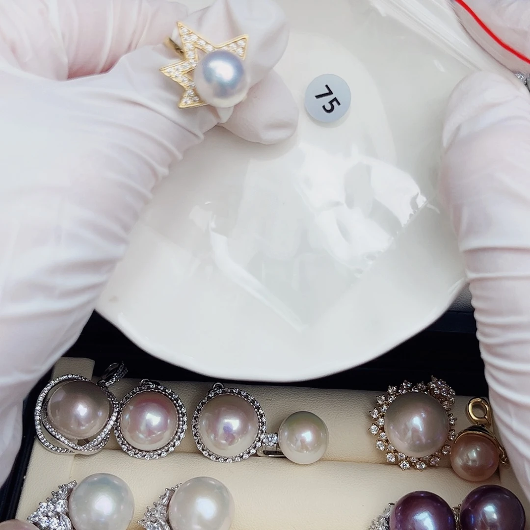 银S925镶嵌淡水珍珠耳饰