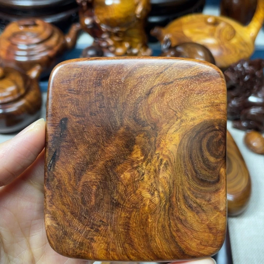 黄花梨/降香黄檀手把件