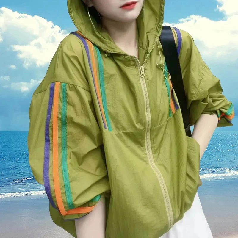 连帽外套潮款防晒衣2025年夏季新款女薄款透气三条杠女装开衫大码