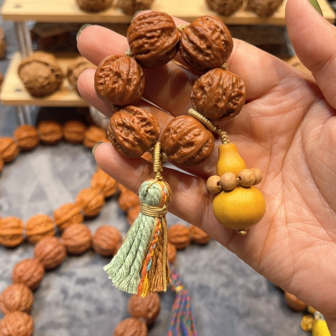 桃核把件六星连珠树王葫芦款