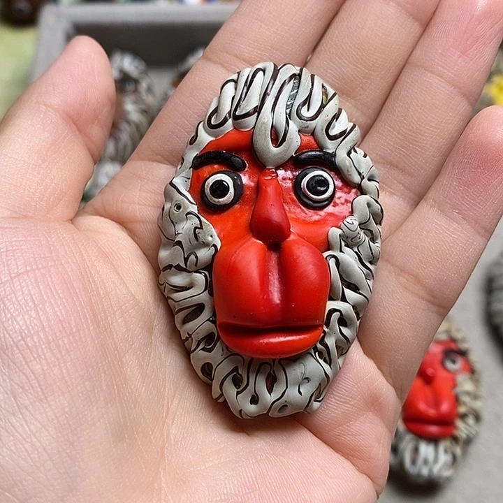 玻璃颈饰罗罗专拍