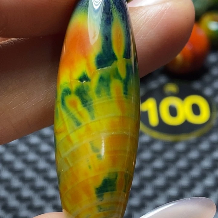 芳***林玛瑙/玉髓未镶嵌颈饰