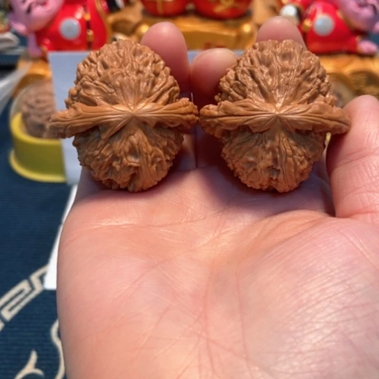 文玩核桃吊坠41白狮子1988