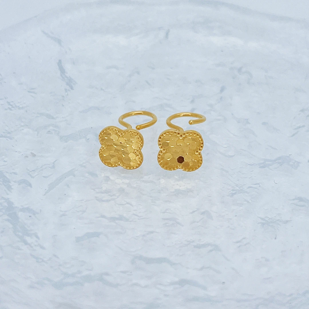 足金999黄金龙鳞5G工艺四叶草弯针金耳钉1.8 2517001003