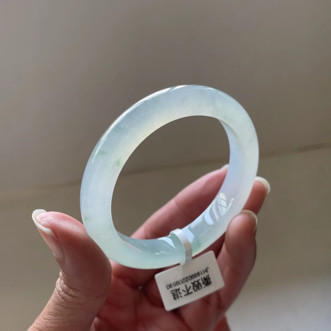 翡翠未镶嵌手镯52.4圈三天鉴赏期