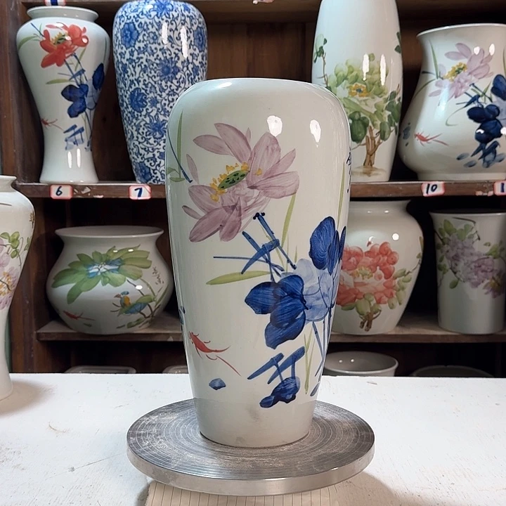 瓶大萝卜青花荷花陶瓷