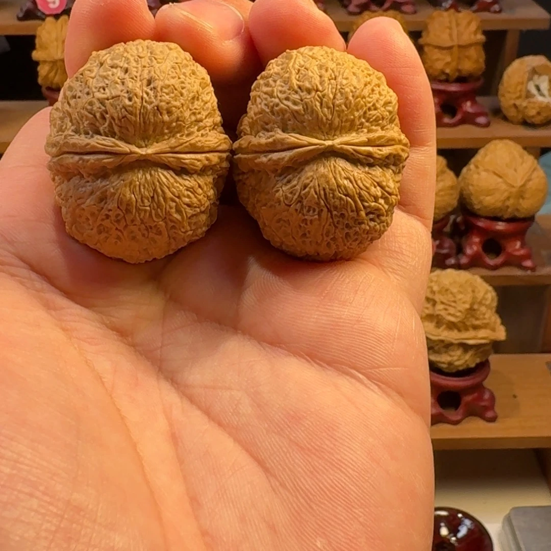 铁核桃把件荔枝元宝40尺