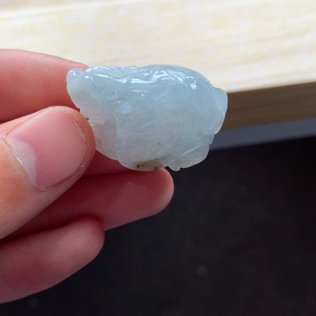 翡翠颈饰未镶嵌吊坠