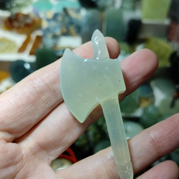 岫玉未镶嵌挂坠款式