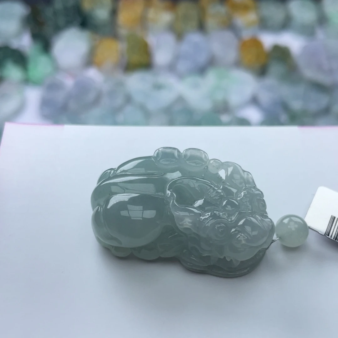 翡翠颈饰未镶嵌貔貅