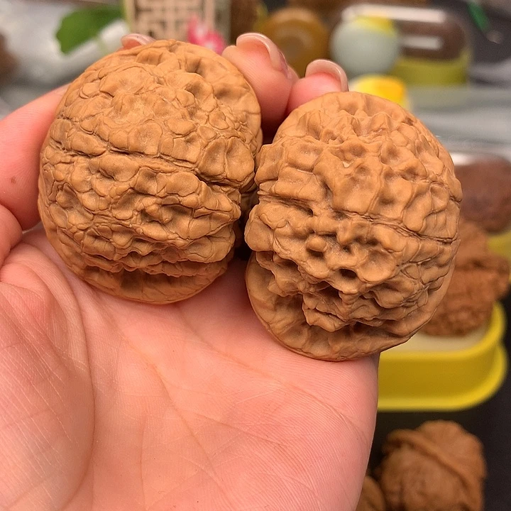 文玩核桃吊坠飞*腿48龙鼎