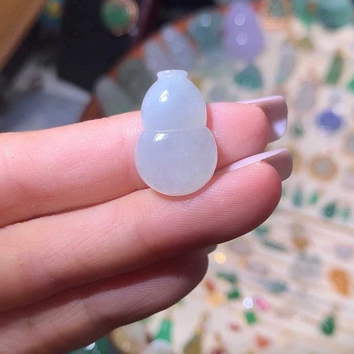 颈饰未镶嵌翡翠糯冰大葫芦吊坠