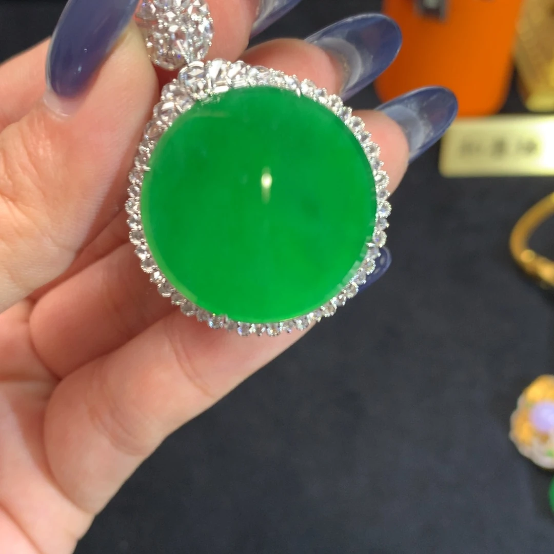 翡翠挂件18K金镶嵌罗*彤圆牌