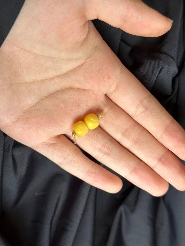 8mm蜜蜡老型对珠（多样性发货）