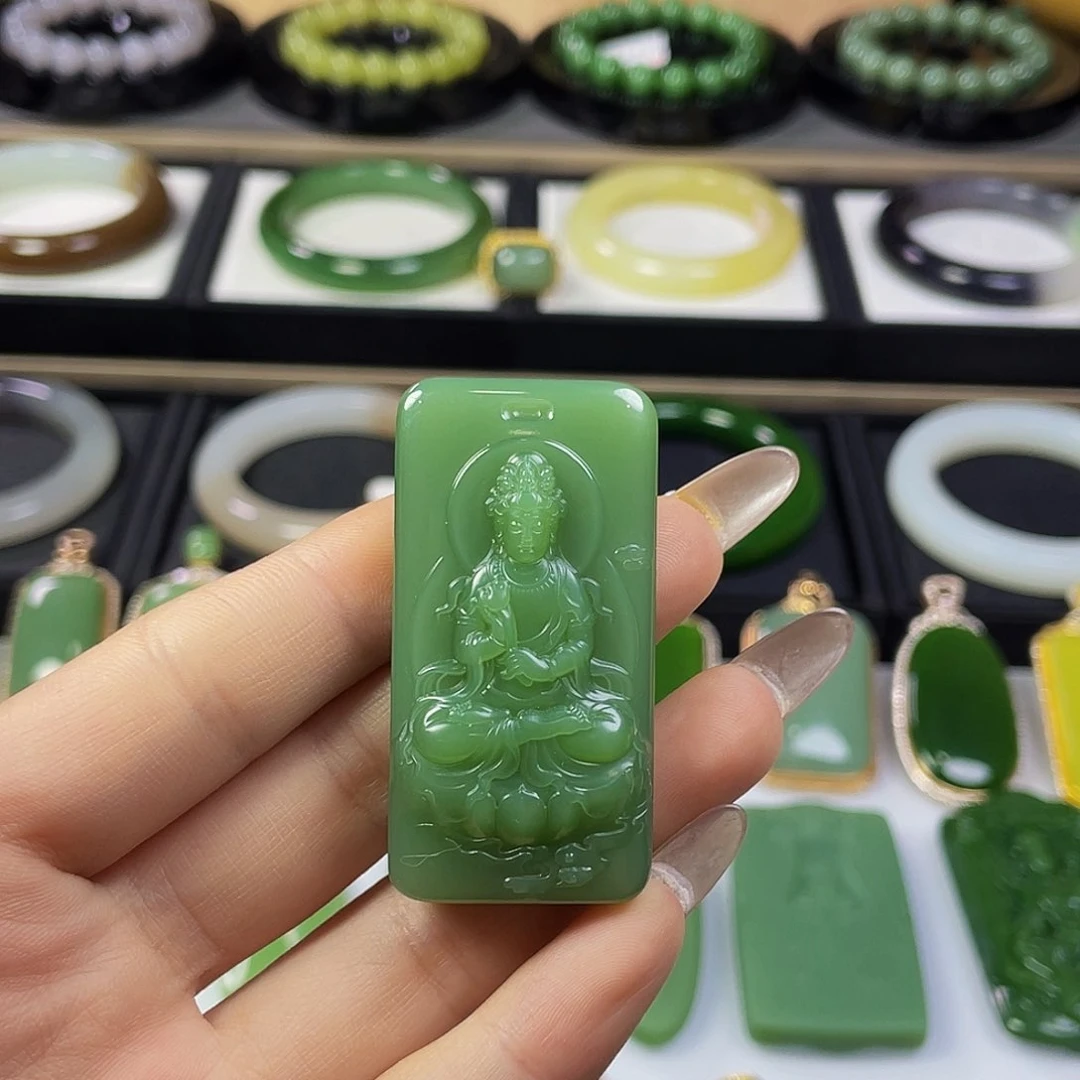 颈饰未镶嵌和田玉·粉绿观音