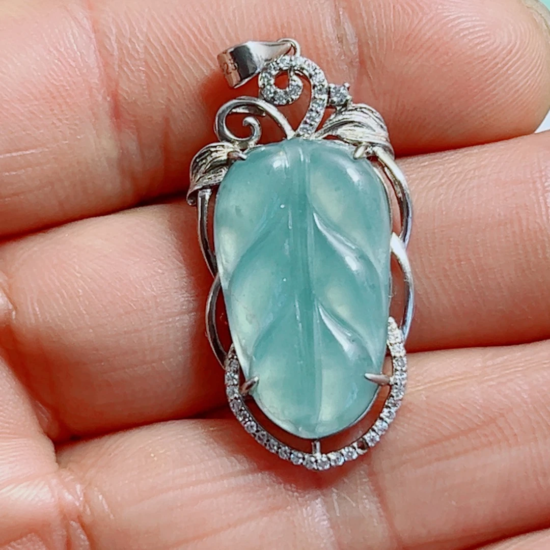 翡翠银S925镶嵌颈饰叶子