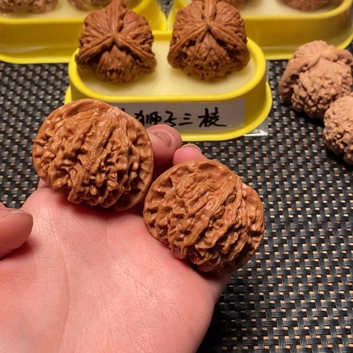 桃核吊坠44尺秦闷精配
