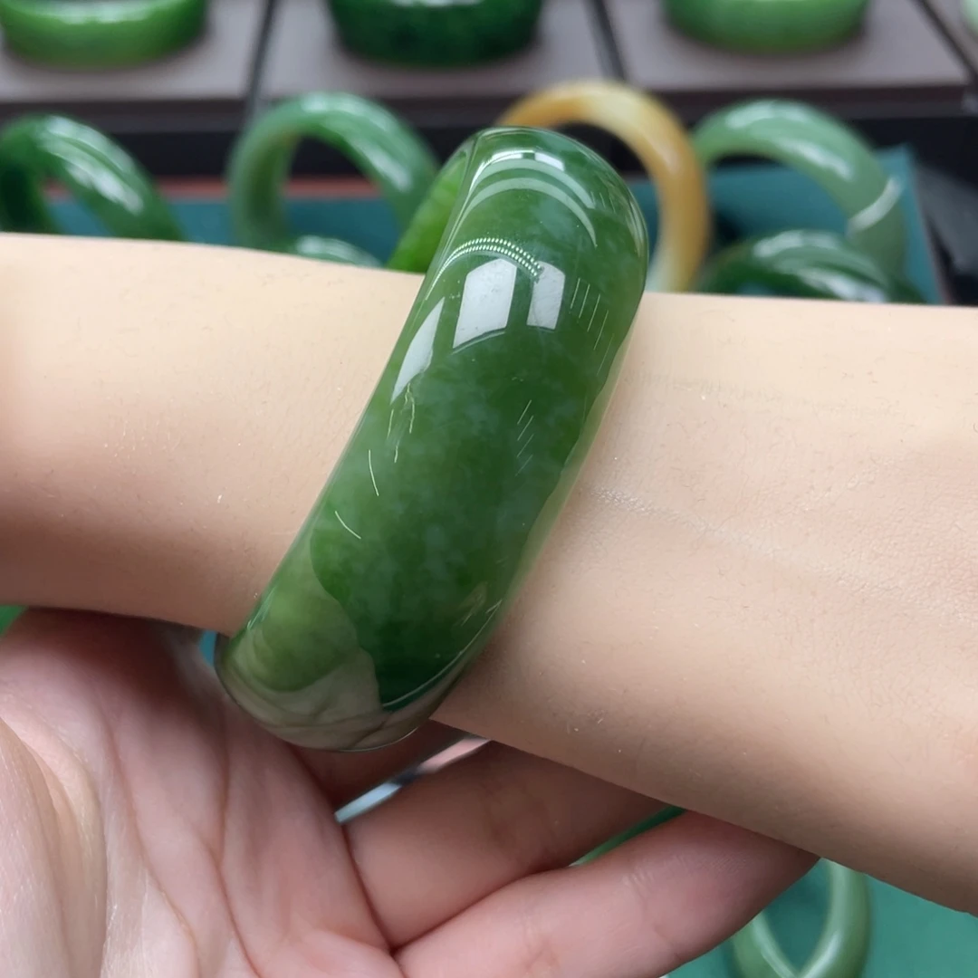 和田玉（碧玉）未镶嵌手镯57.58