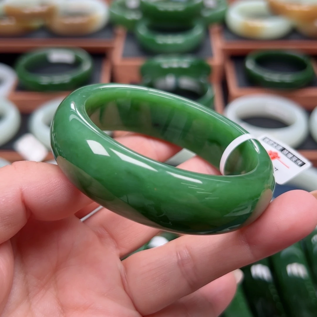 未镶嵌手镯和田玉（碧玉）5758圈口